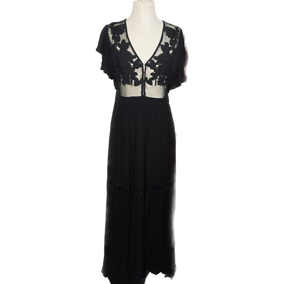 Elegant Black Maxi Dress - Picture 5 of 9